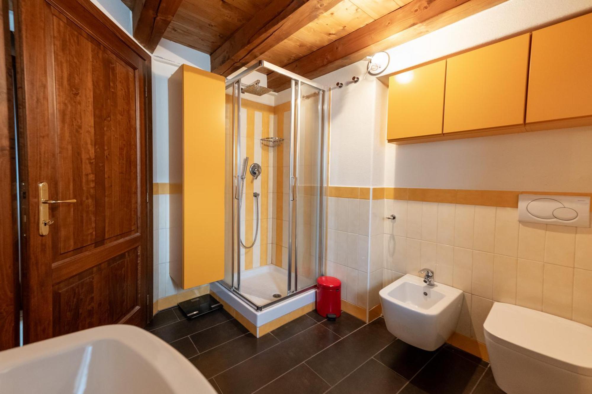 Alpine Apartment Aosta Exterior photo